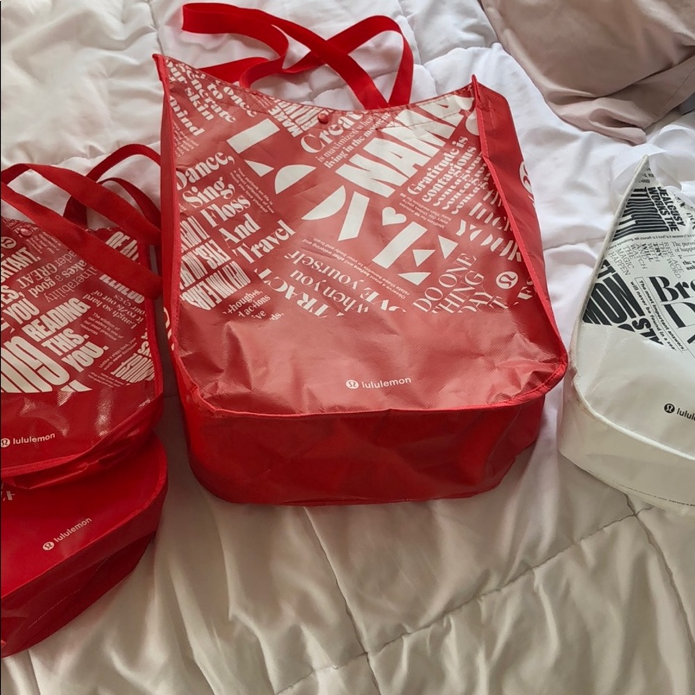 Lululemon bags